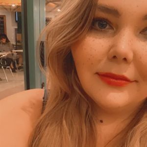 Meet your Posher, Teagan rose